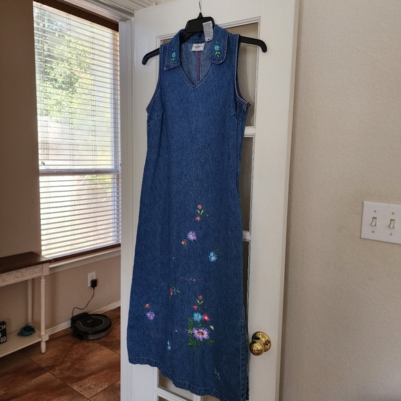 Vintage Studio Ease Petite Denim Dress Floral Embroidered 10P Cottagecore Y2K - Picture 2 of 16